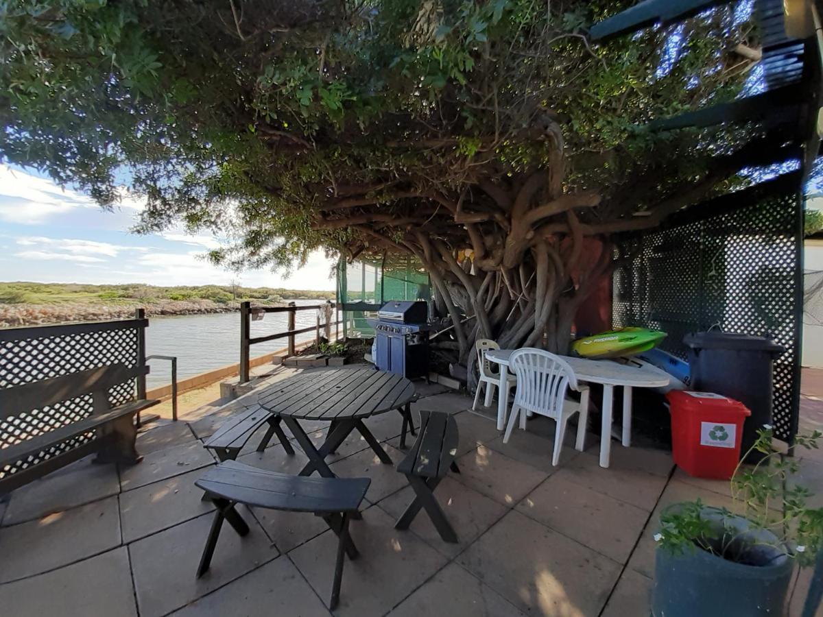 Pelican Point Waterfront Resort Formerly Carnarvon Beach Retreat Luaran gambar