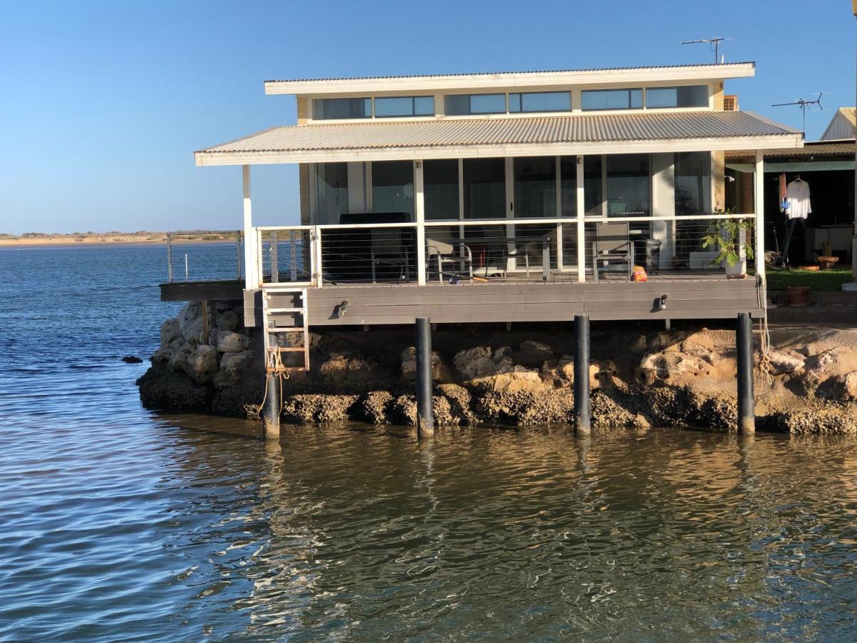 Pelican Point Waterfront Resort Formerly Carnarvon Beach Retreat Luaran gambar